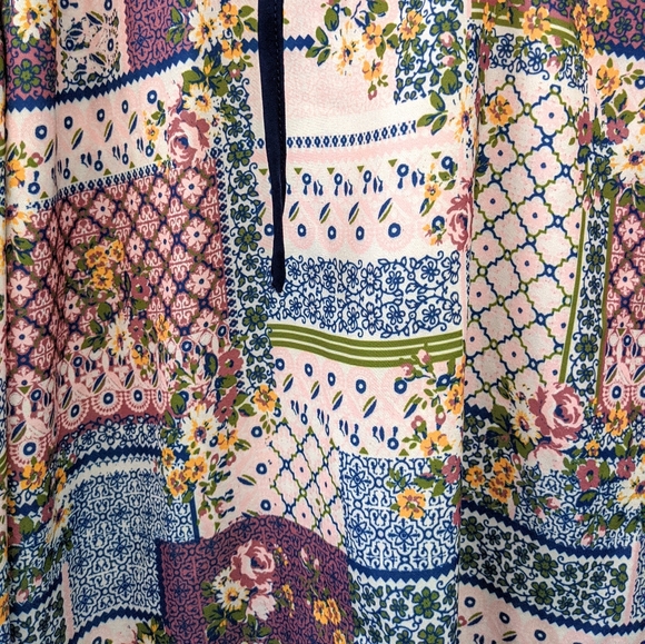 3/$20 Modcloth Plus Size Faux Patchwork Boho Top - Picture 6 of 8